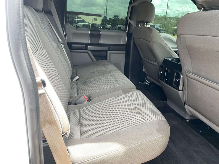 2017-ford-f150-image-16