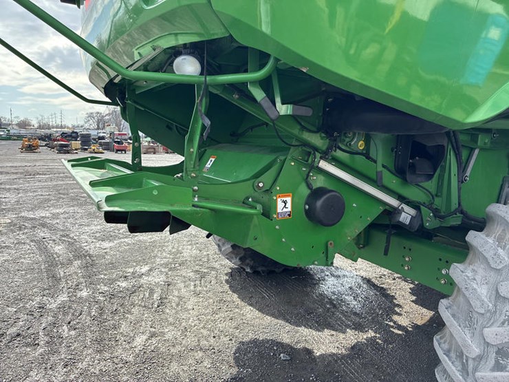 2014-john-deere-s680-image-18