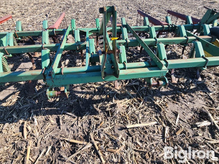 john-deere-15-image-9