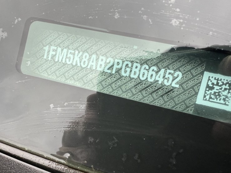 2023-ford-explorer-image-9