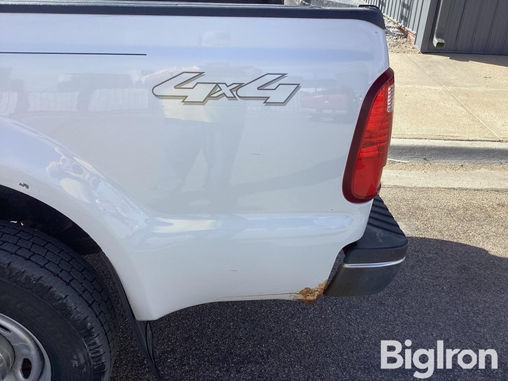 2010-ford-f250-xl-image-9