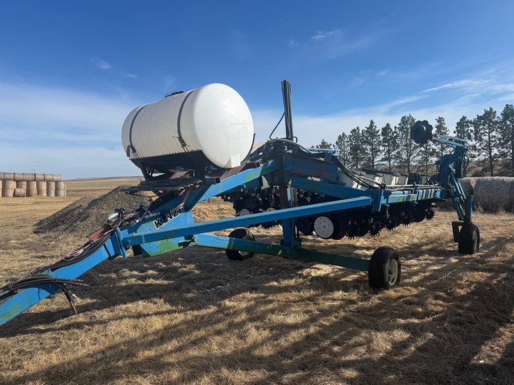 kinze-corn-planter-image-2