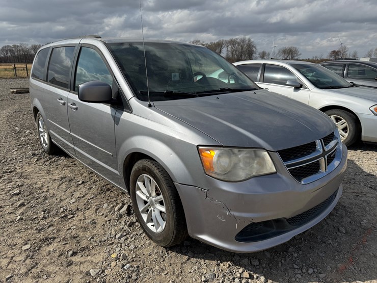 2014-dodge-grand-caravan-image-2