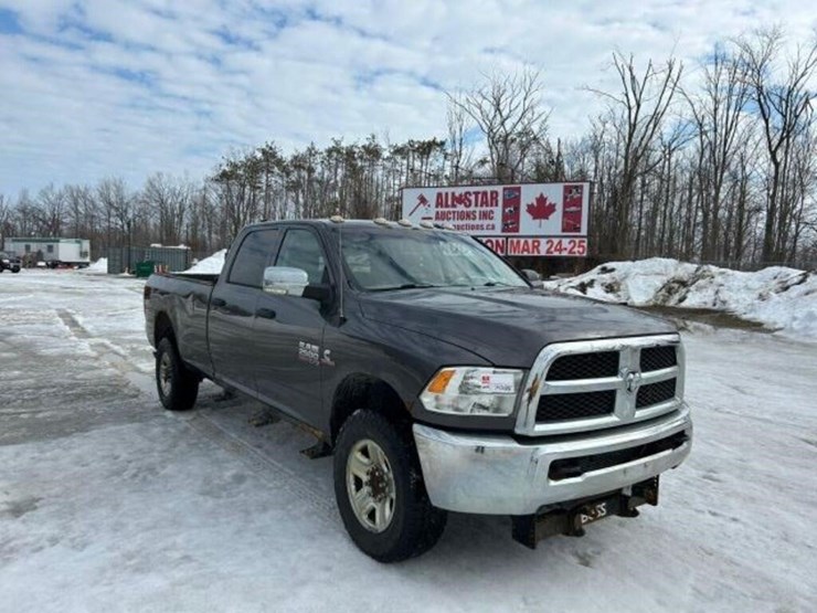 2014-ram-2500-hd-image-3