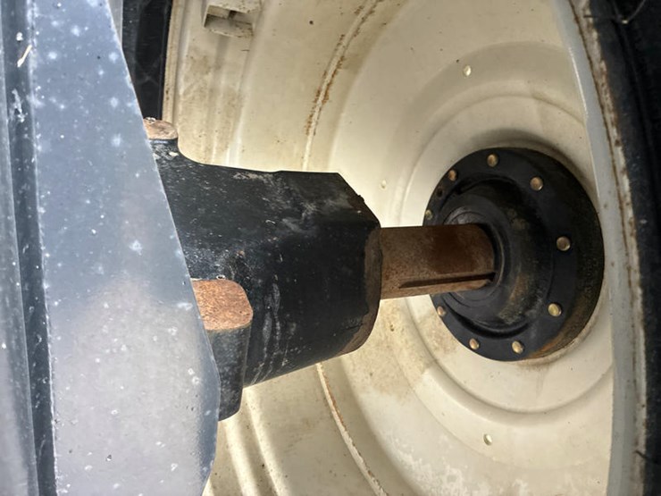 2013-new-holland-t9.505-image-44