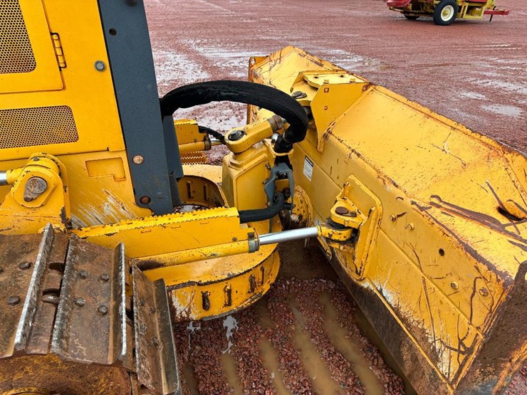 2012-deere-450j-lt-image-32