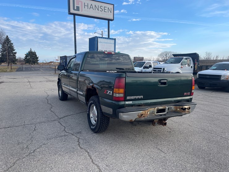 #1430-•-2002-green-gmc-sierra-(has-wi-title)-(of)-image-3