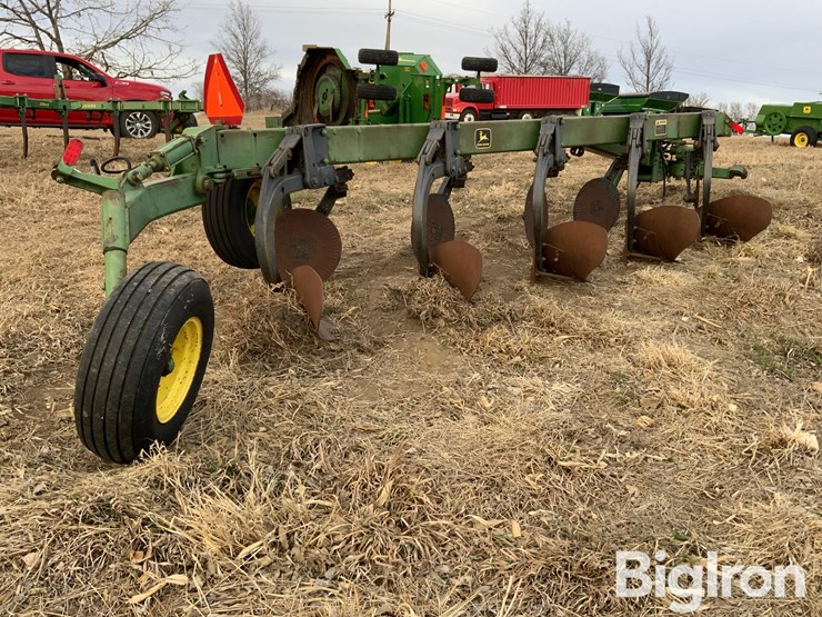 john-deere-5-image-5