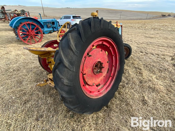 case-cc-2wd-tractor-image-5