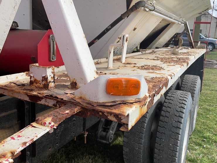 tag-#145,-1995-kenworth-tandem-tender-truck-image-19