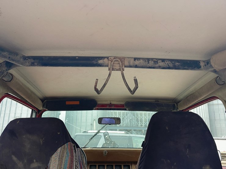 1994-jeep-wrangler-image-15