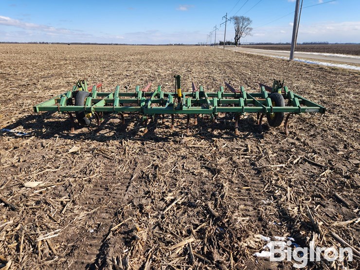 john-deere-15-image-2