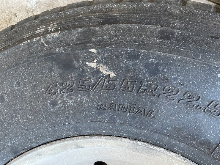 #6024-•-bridgestone-r244-on-aluminum-10-bolt-rim-image-4