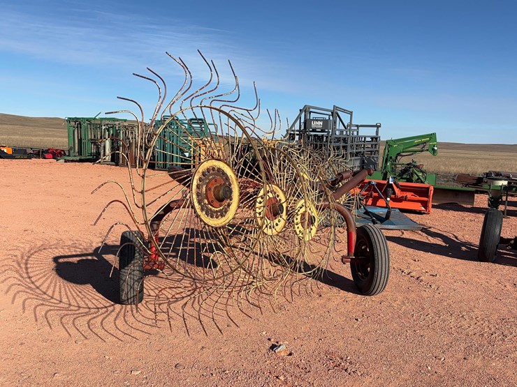 side-delivery-rake-image-3