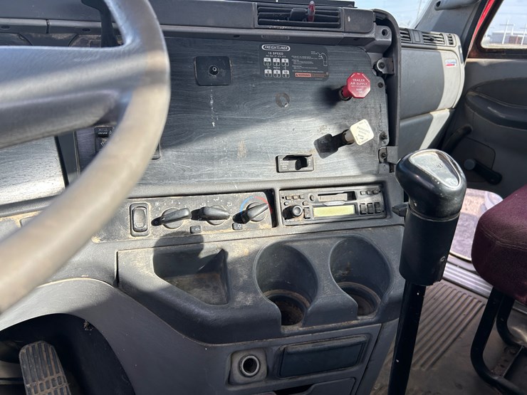 #36890-•-2006-freightliner-columbia-daycab-1fujf0cv16lv57509-inv#-36890-image-57