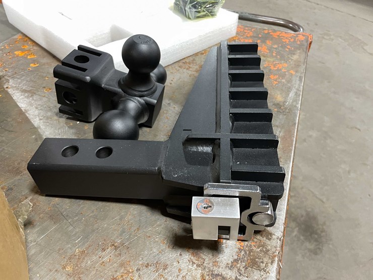#2335-•-new-heavy-duty-trailer-hitch-(cw)-image-8