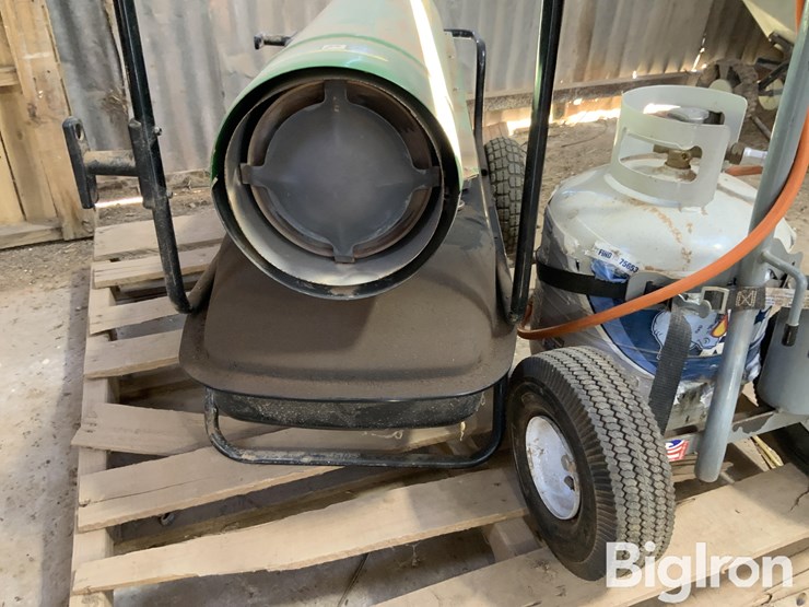 john-deere-ac215-heater-image-14