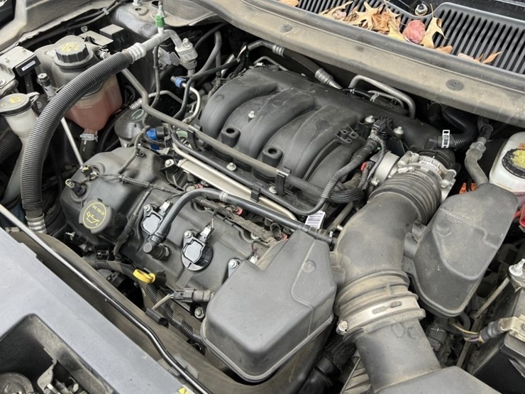 2018-ford-explorer-image-10