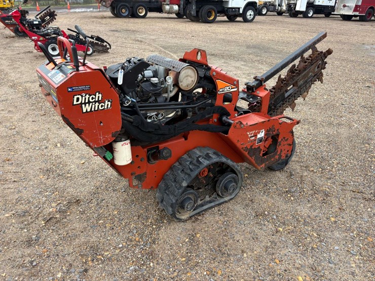 2013-ditch-witch-rt20-image-3
