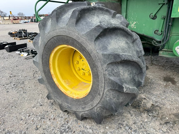 2009-john-deere-9870-sts-image-44