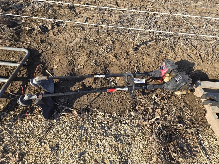 #8060-•-(2)-4-cycle-weed-trimmers-image-1