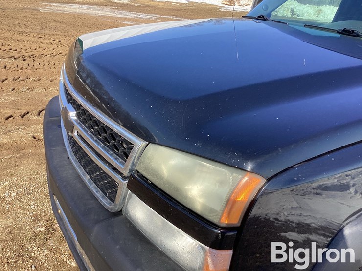 2007-chevrolet-silverado-2500-image-11
