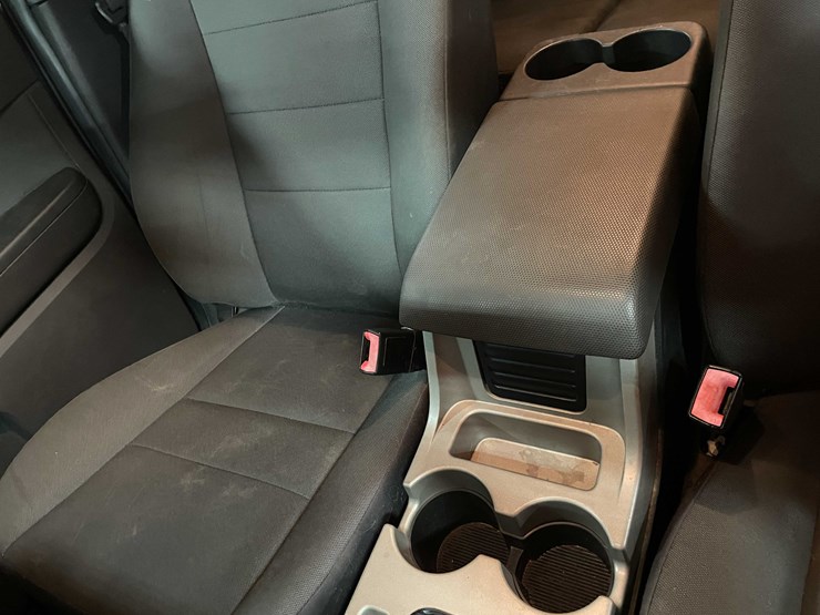 2011-ford-escape-image-19