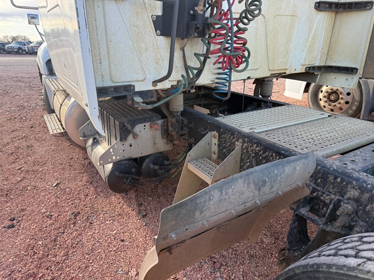 2012-international-prostar-image-15