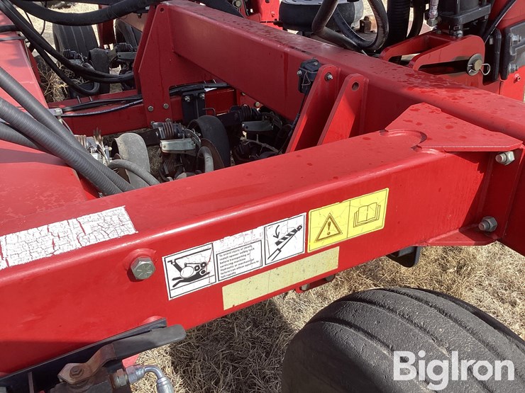 case-ih-sdx2230-air-seeder-w/adx2230-air-cart-image-19