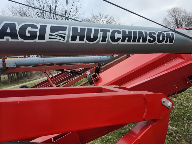 tag-#180,-10"x63'-hutchinson-swing-away-auger-image-9