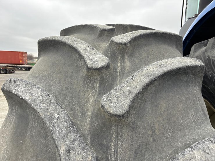 2013-new-holland-t9.505-image-47