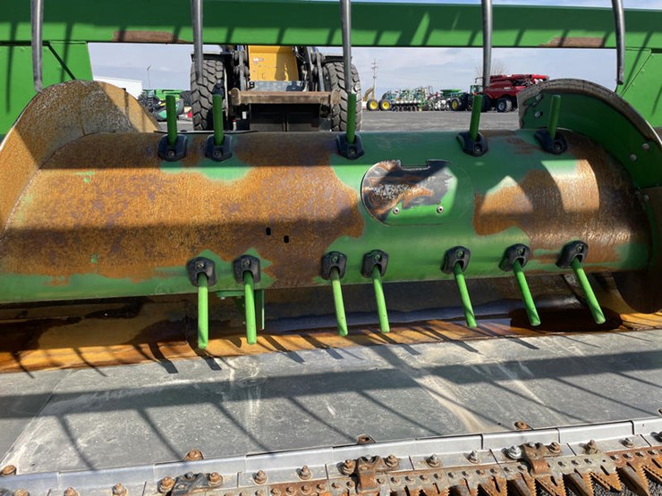 2011-john-deere-635f-image-19