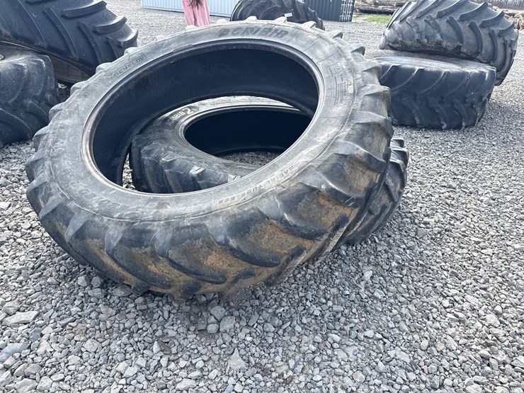 #39793-•-lot-of-(2)-480/80-50-tractor-tires-image-1