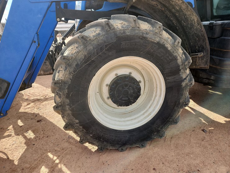 2010-new-holland-t7050-image-22