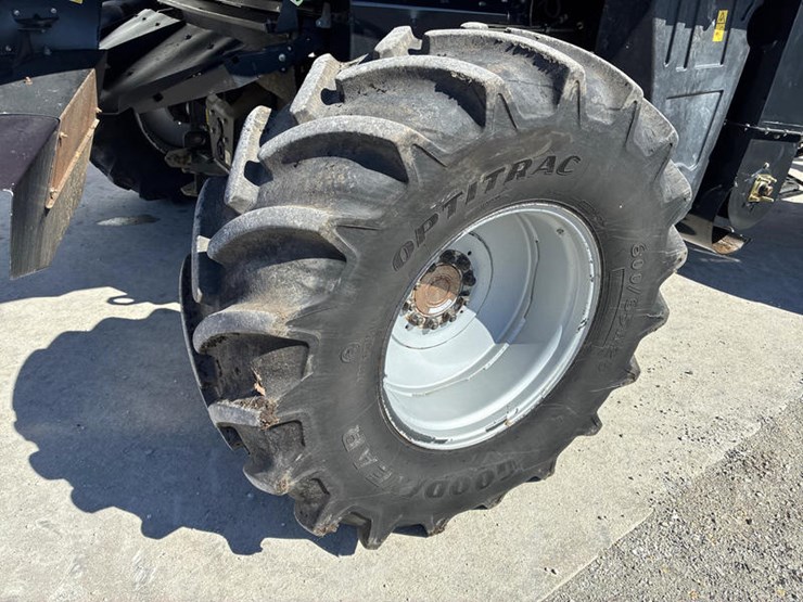 2012-case-ih-8230-image-49