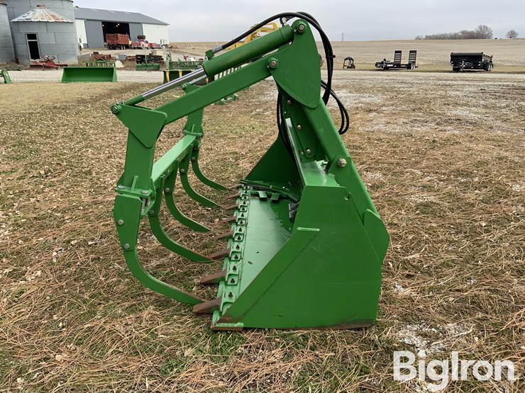 john-deere-8-image-8