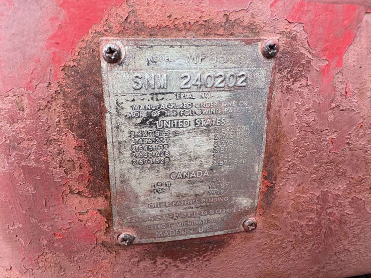 massey-ferguson-35-image-19