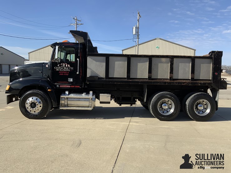 1995-freightliner-fld112-image-8