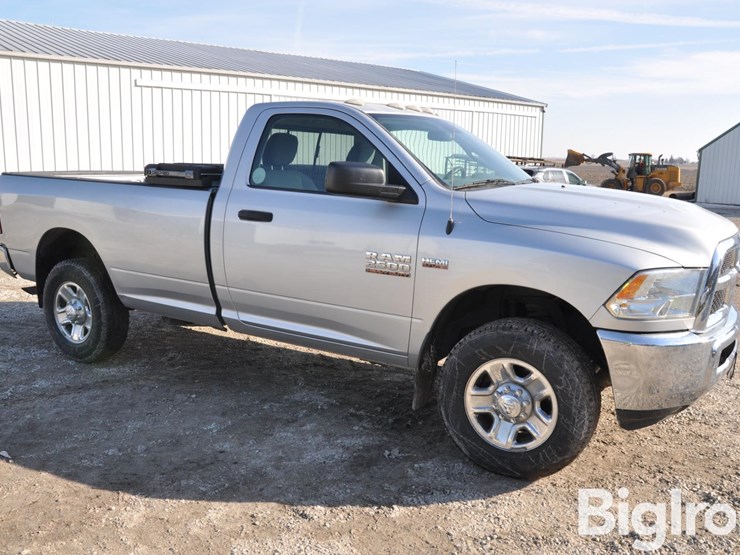 2016-ram-2500-hd-image-3