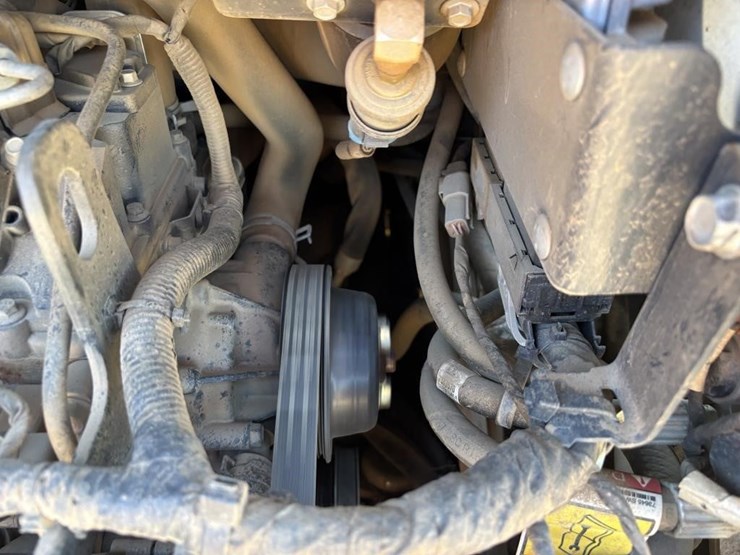 2018-bobcat-s550-image-43