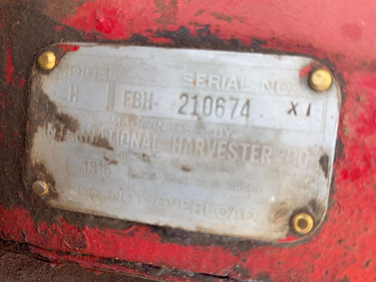 1945-farmall-h-tractor-image-10