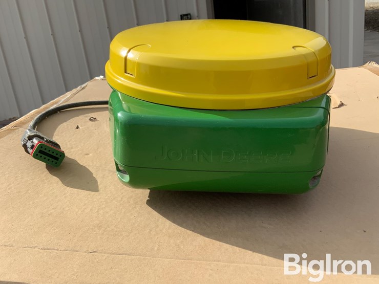 2023-john-deere-7000-image-8