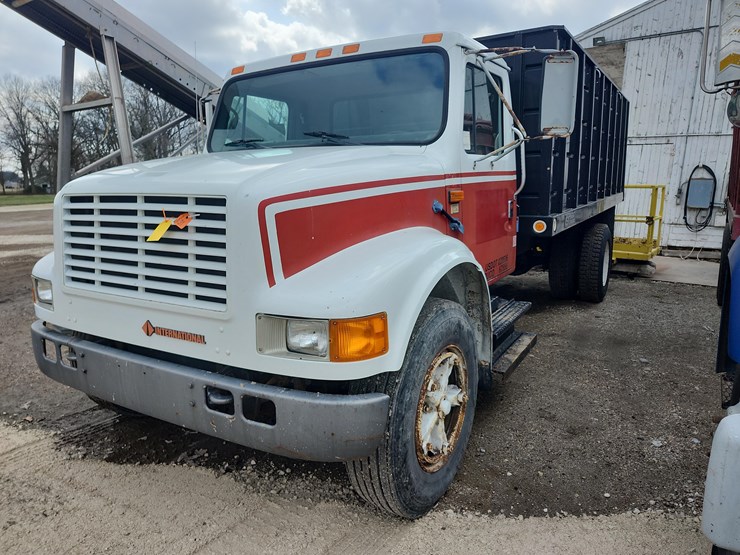 1989-case-ih-4700-image-1