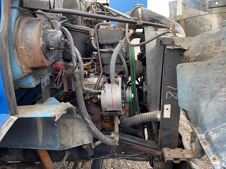 tag-#68,-1986-chevrolet-kodiak-grain-truck-image-26