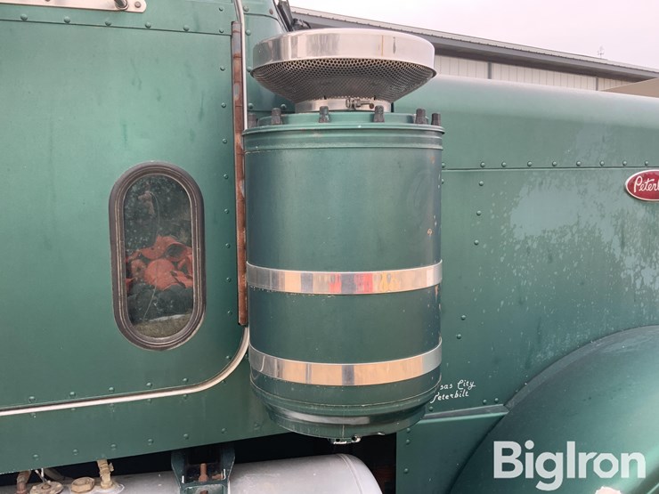 1989-peterbilt-379-image-14