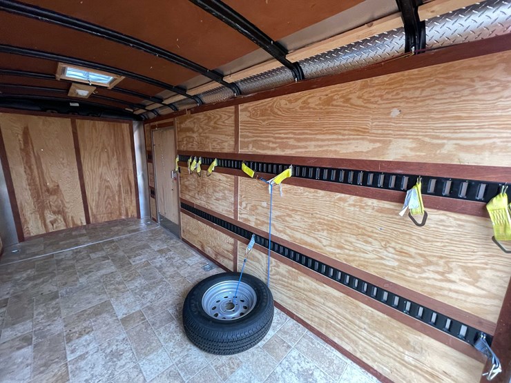 #1432-•-2013-forest-river-14'-enclosed-trailer-(has-certificate-of-origin)-image-26