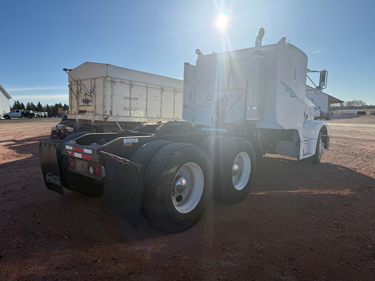 1993-peterbilt-377-image-52