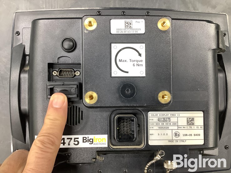 2018-case-ih-700-image-16