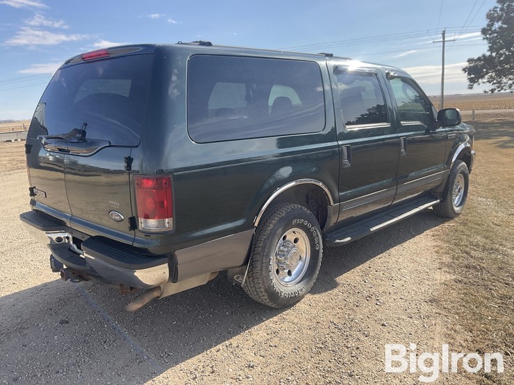 2004-ford-excursion-image-5