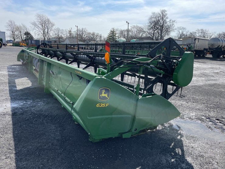 2014-john-deere-635f-image-12